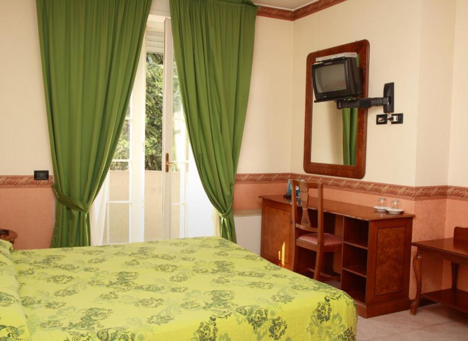 Hotel Tagliere D'Oro Paitone Room photo